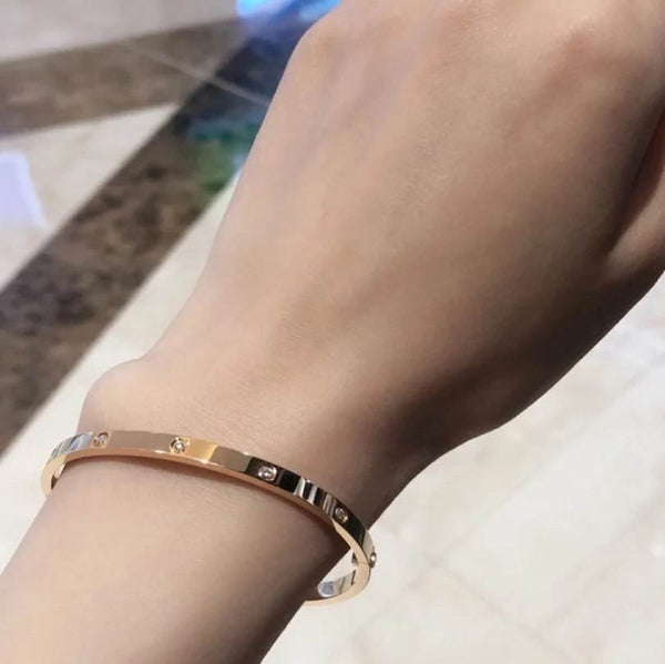 Glamour Charm - Women's Stainless Steel Bracelet - SunglassesMart