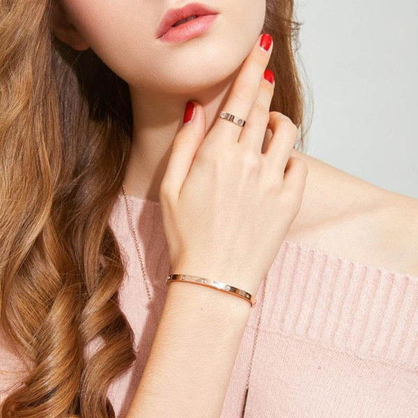 Glimmering Luxe Crystal Bracelet - SunglassesMart