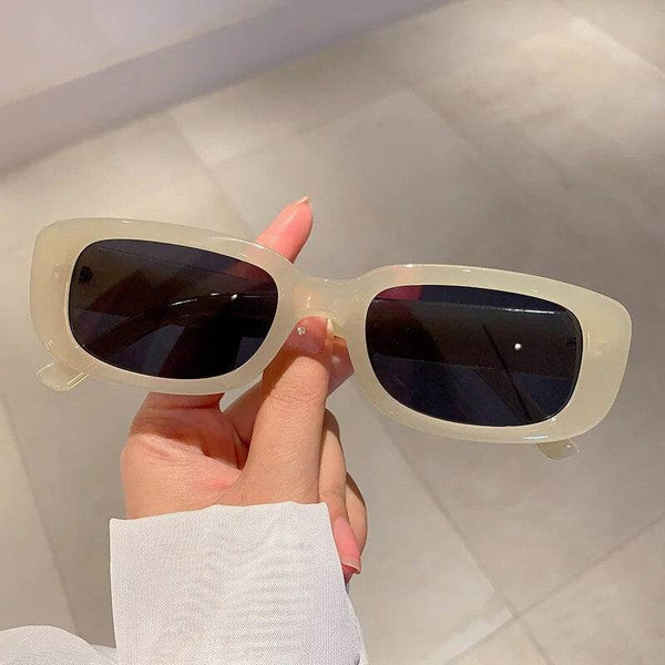 Retro Vibes Gradient Sunglasses - SunglassesMart
